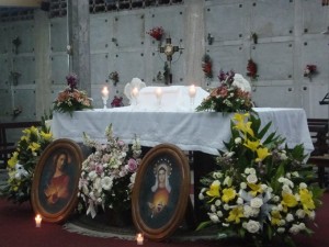 altar_dos_corazones1